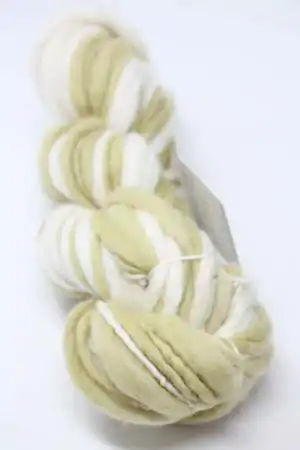 Kinua Yarns Slub Wool Yarn in Pistachio - Marble