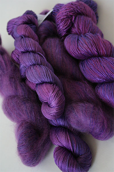 H7 Heart Colorway from artyarns