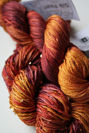 rtyarns silk pearl with beads and sequins in F4 Gold