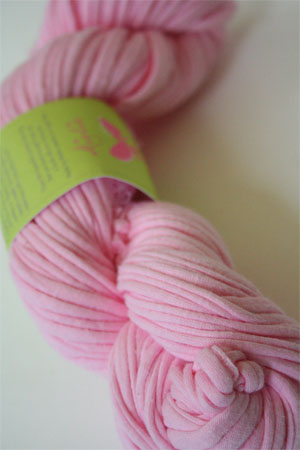 Be Sweet Yarn T-SHIRT in petal pink