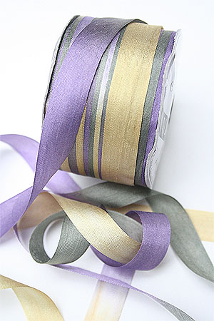 Silk Ribbon knitting yarn in Plum Delicious