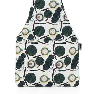 Della Q | Fabric Prints Nora Wrist Bag Coffee and Yarn Green