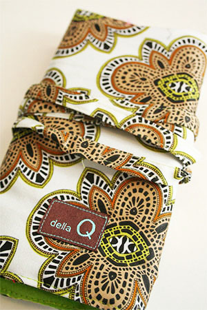 Della Q Interchangeable Needle Case in cotton pattern 104 Market