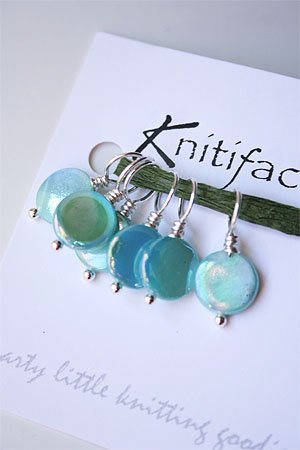 Knitifacts Mother of Pearl - Turquoise  Stitchmarkers  