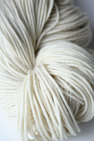 madelintosh vintage yarn in 149 antler