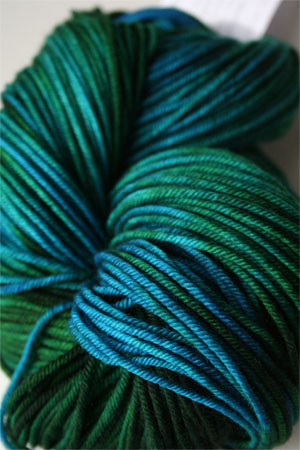 madelintosh vintage yarn in 238 envy