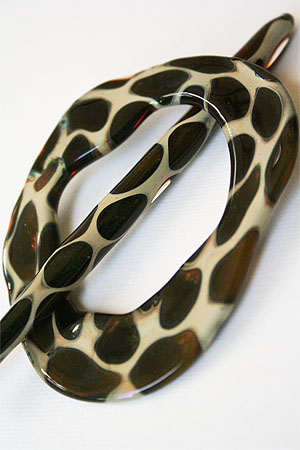 Moving Mud Shawl Pin Olive Leopard