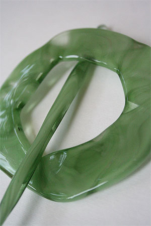 Jade Swirl Glass Shawlpin