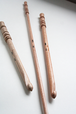surina wood crochet hooks