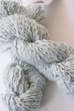 Pakucho Flamme Yarn in Water