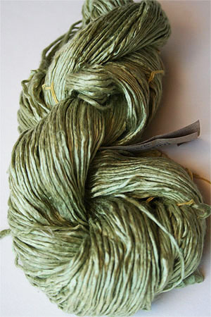 Peau De Soie :: Silk Yarn :: New Leaf