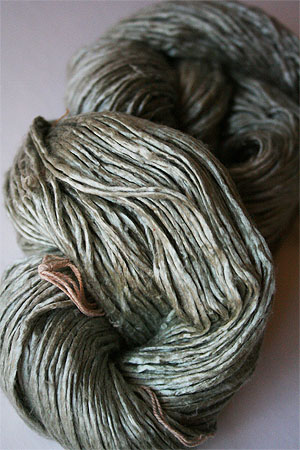 Peau De Soie :: Silk Yarn :: Pewter