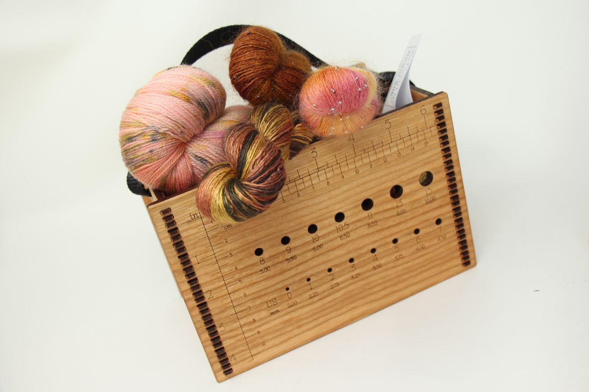 HANNAHS Ideas in WOOD YARN TOTE BOX