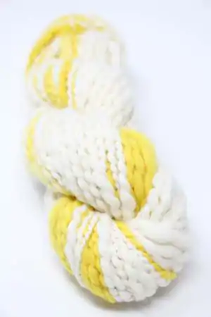 Kinua Yarns The Flamé Yarn in Gold - Marble