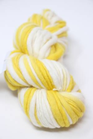 Kinua Yarns Slub Wool Yarn in Gold - Marble