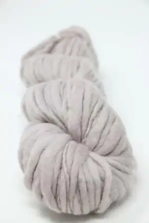 Kinua Yarns Slub Wool Yarn in Kalamata