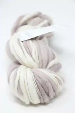 Kinua Yarns Slub Wool Yarn in Kalamata - Marble