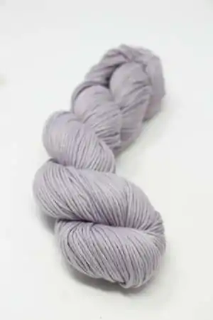 Kinua Yarns The Worsted Organic Cotton Yarn | Aceituna