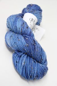 Meadowcraft Donegal Cottage Tweeds DK Superwash Merino Yarn in Bluebell (435)