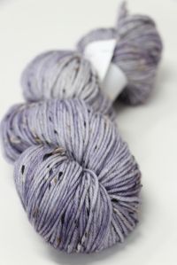 Meadowcroft  Donegal Cottage Tweed DK 850 Chicory (445)