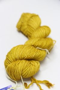 MALABRIGO CAPRINO Yarn Frank Ochre (035)