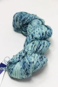 MALABRIGO CAPRINO Yarn Poipu (682)