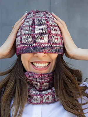 Malabrigo Kits - Seis Cabos - Plaza Hat + Cowl