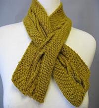 cable keyhole scarf