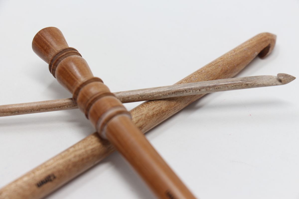 Surina Wooden Crochet Hooks at Fabulous Yarn