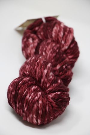 Urth Yarns - Koozoo Wine (7054)