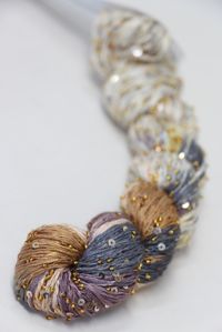 Artyarns Bssqlt - Inspiration Club - SEPT - TRANSITIONS - Beaded Silk Sequins Light