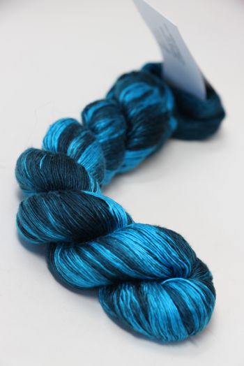 Artyarns Silk Essence | 901 Brilliant Turquoise


	
