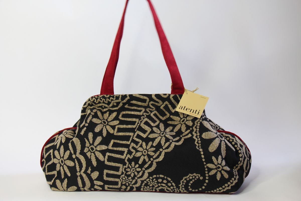 Atenti Doctors Bag at Fabulous Yarn