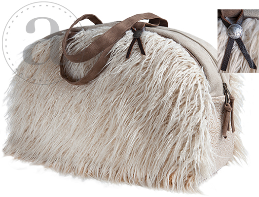 Atenti Overnighter Bag Llama at Fabulous Yarn