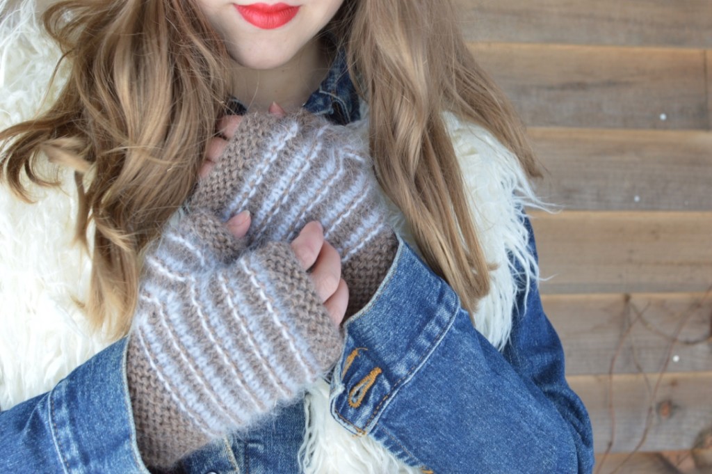 Cinnamon Loop Mitts