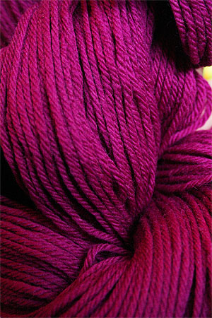 Cascade 220 in 7803 Magenta 100% Peruvian worsted weight wool yarn knitting yarn