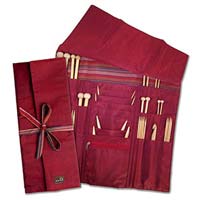 Della Q | Inside the Combo Needle Case Della Q | Inside the Combo Needle Case