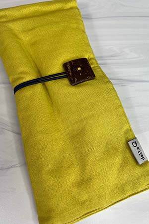 Della Q Trifold Circular Case | Linen Brights - Citrine