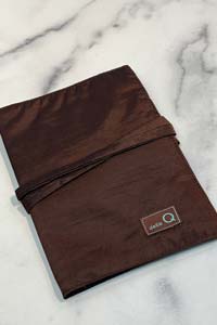 Della Q Travel Wallet