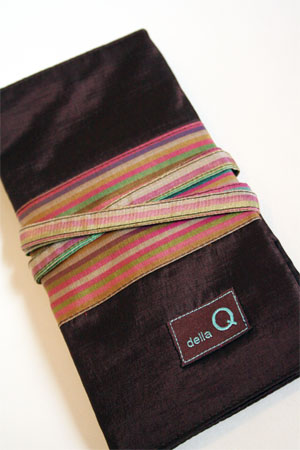 Della Q Interchangeable Needle Case in Chocolate Brown Stripe Silk