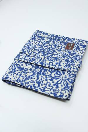 Della Q | Crochet Roll Case (168) in Vintage Blue