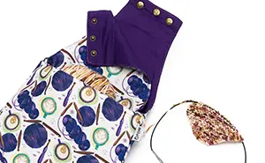 Della Q | Fabric Prints Nora Wrist Bag Detail