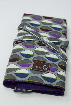 Della Q Interchangeable Needle case