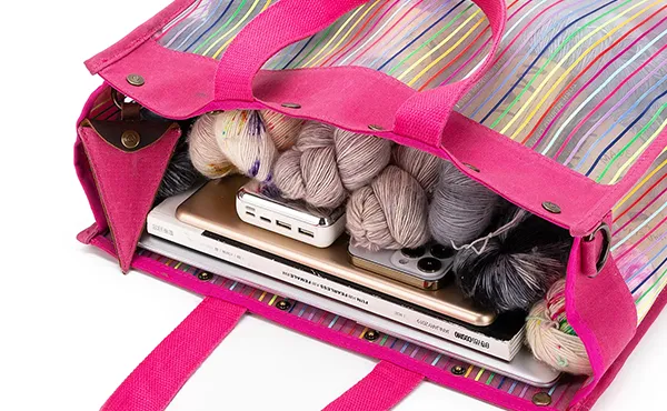 Della Q | Makers Mesh Tote Collection