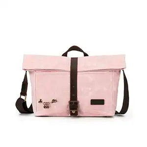 Della Q | Makers Rolltop Bag | Petal