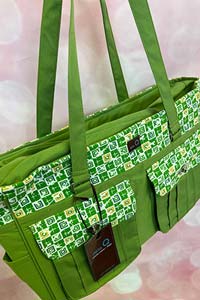 Della Q Isabella Knitting Tote in Crawford