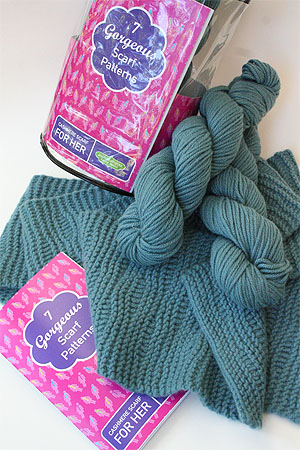 Jade Cashmere Scarf Knitting Kit in Siren