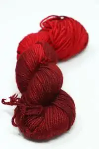 Jade Sapphire 6 Ply Zageo Red Dahlia (161)