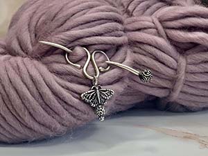 Jul Designs Shawlpin - Filagree Monarch Charm Shawl Pin (SP85-CRM3) (PB91)