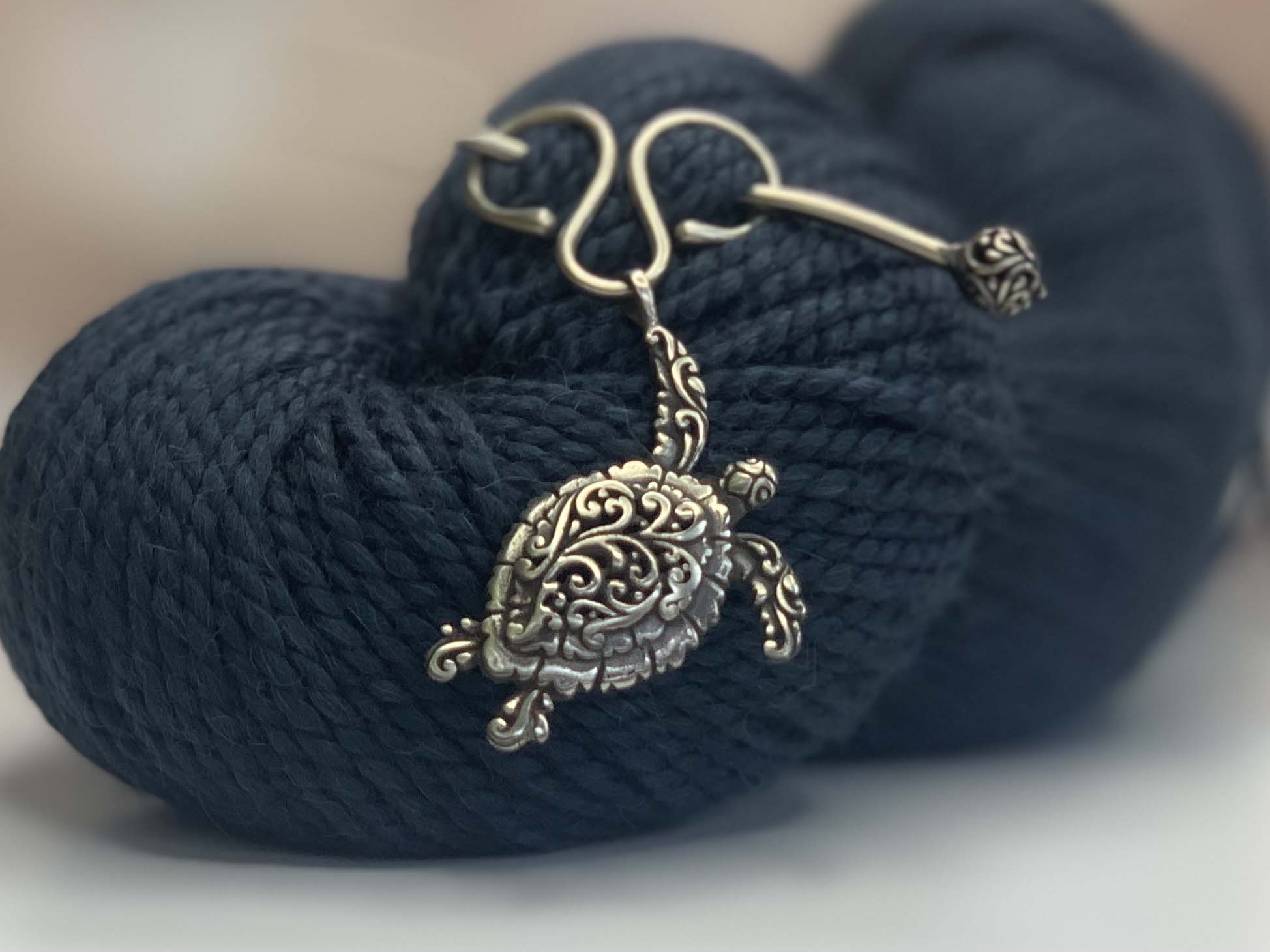 Jul Designs Shawl Pins: Filagree Sea Turtle Shawl Pin | Fabulous Yarn